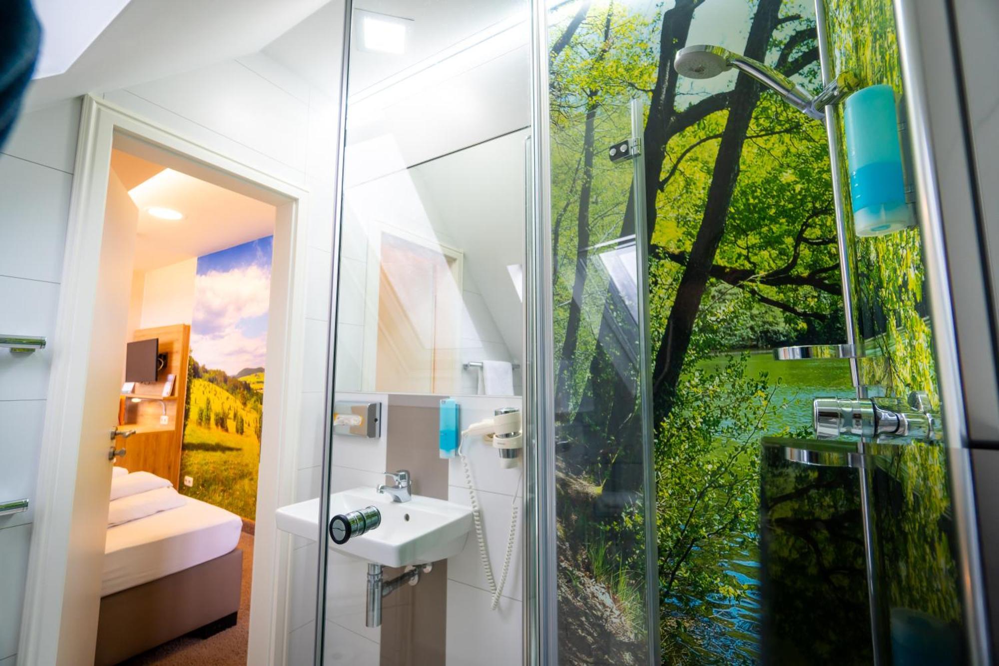 Landhotel Zur Gruenen Kutte Bernshausen Zewnętrze zdjęcie